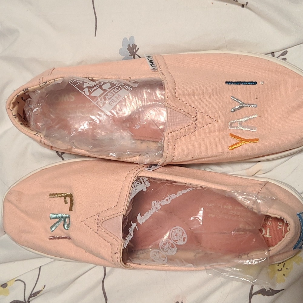 Tom's Slip On